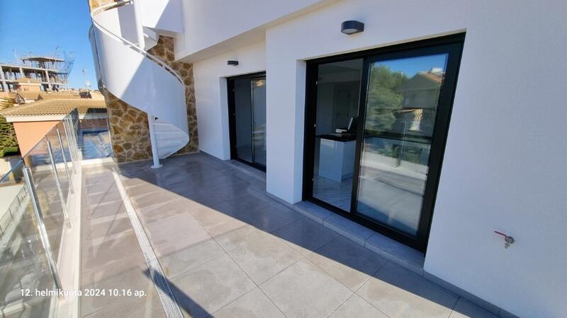 2 slaapkamer Appartement Te koop 2 slaapkamer Appartement Te koop