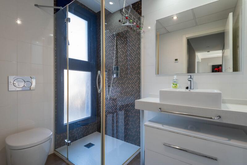 2 slaapkamer Appartement Te koop 2 slaapkamer Appartement Te koop