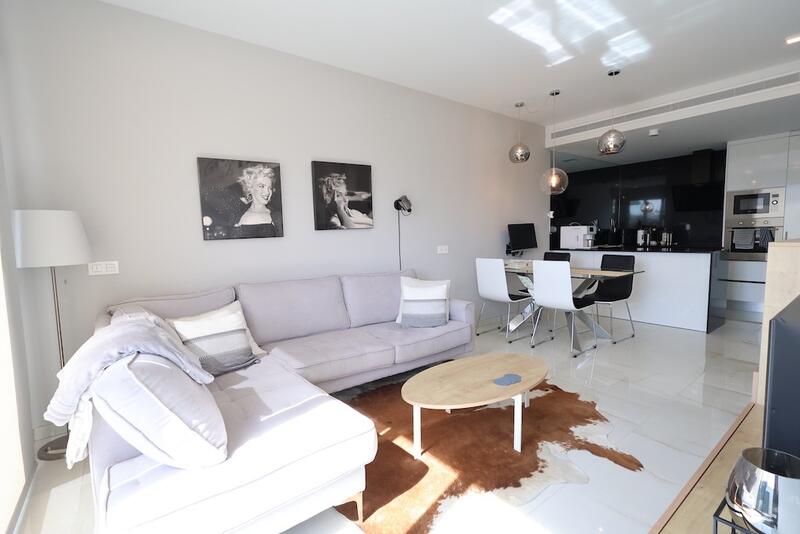 2 slaapkamer Appartement Te koop 2 slaapkamer Appartement Te koop