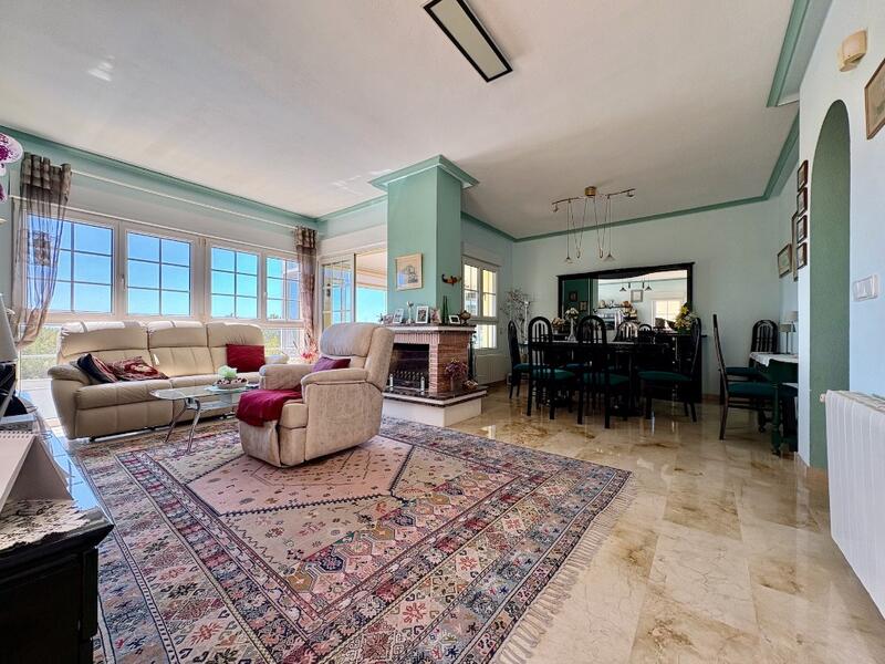 2 slaapkamer Villa Te koop 2 slaapkamer Villa Te koop