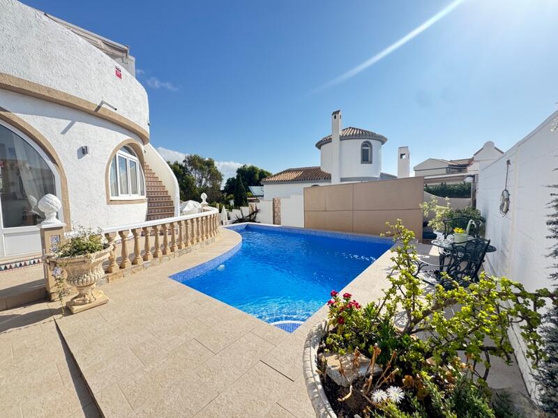 4 soveværelse Villa til salg