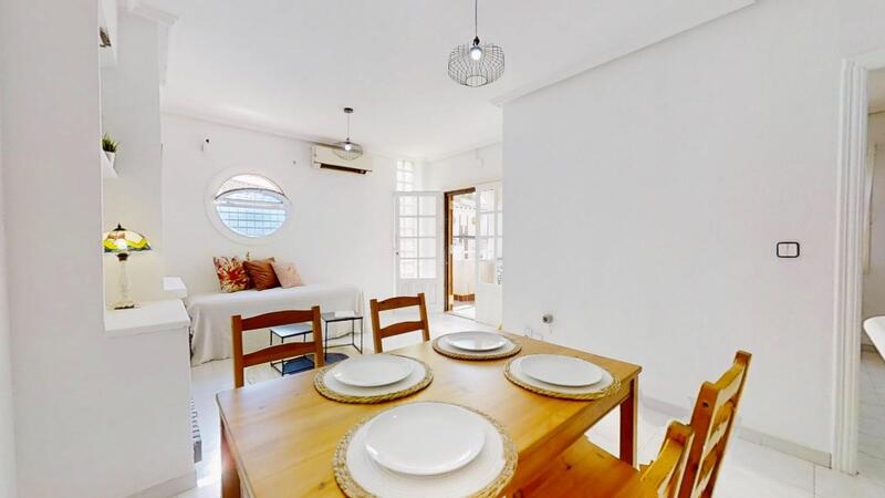 2 slaapkamer Appartement Te koop