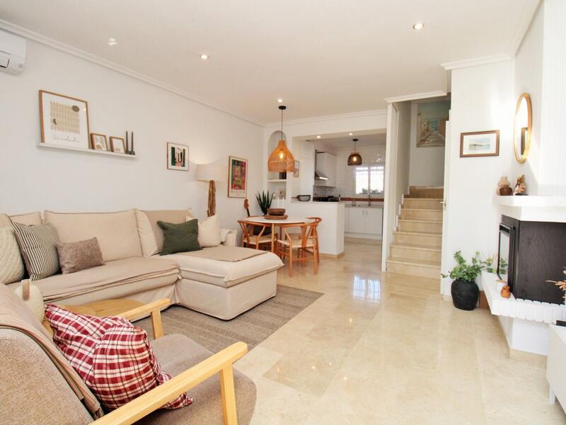 2 bedroom Townhouse for sale 2 bedroom Townhouse for sale