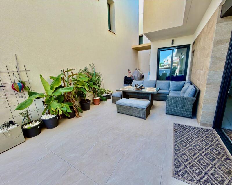 3 bedroom Villa for sale 3 bedroom Villa for sale