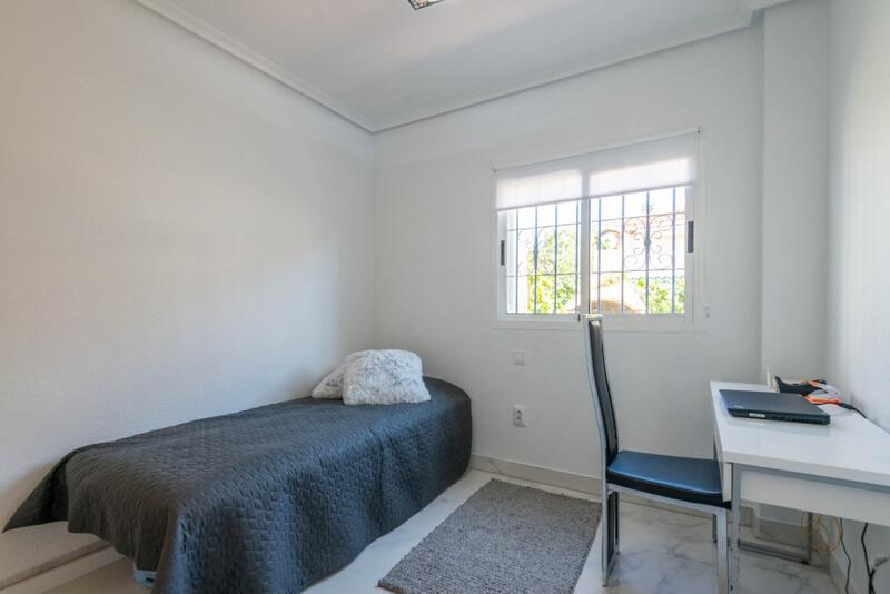 3 bedroom Townhouse for sale