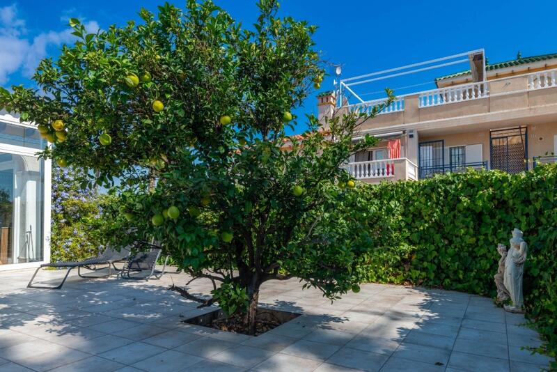 3 bedroom Townhouse for sale