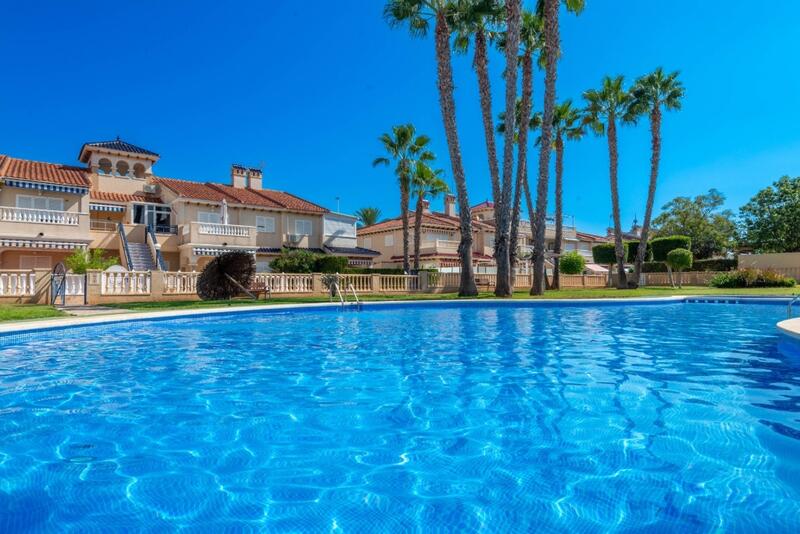 3 bedroom Townhouse for sale