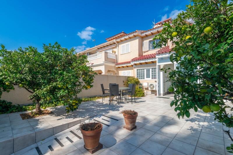 3 bedroom Townhouse for sale