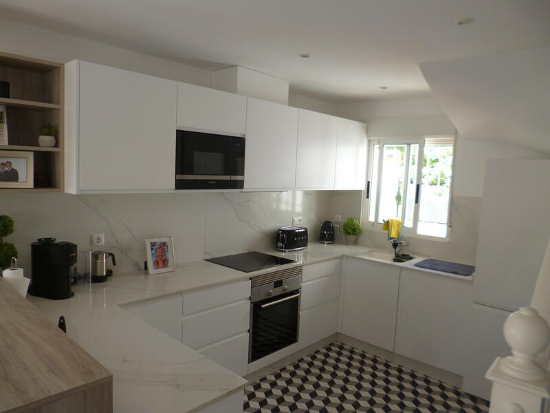 4 slaapkamer Villa Te koop 4 slaapkamer Villa Te koop