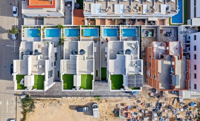 4 slaapkamer Villa Te koop 4 slaapkamer Villa Te koop