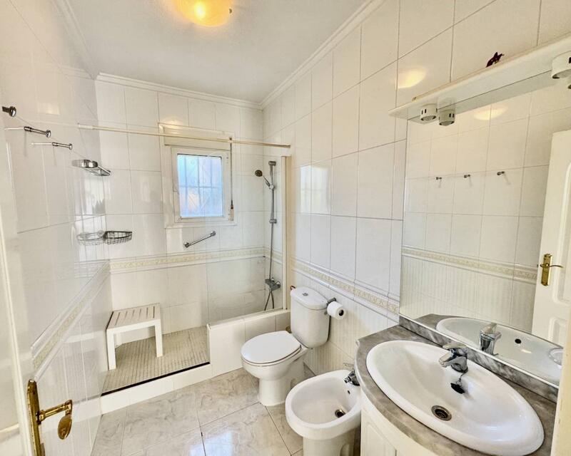 4 Cuarto Villa en venta