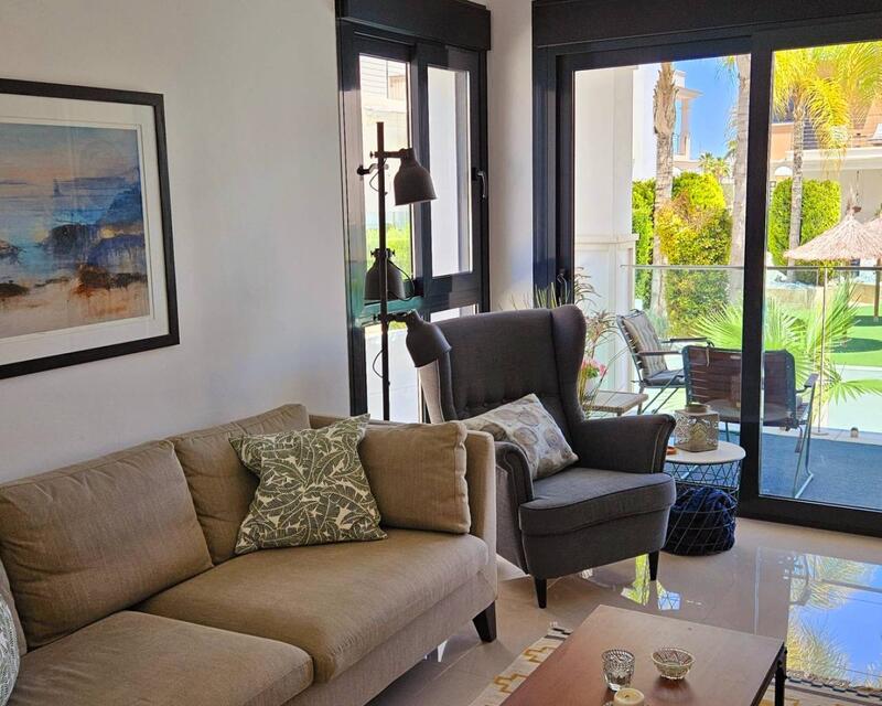 3 Schlafzimmer Villa zu verkaufen 3 Schlafzimmer Villa zu verkaufen