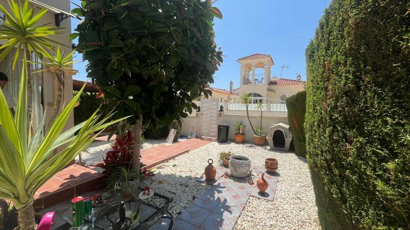 3 Cuarto Villa en venta
