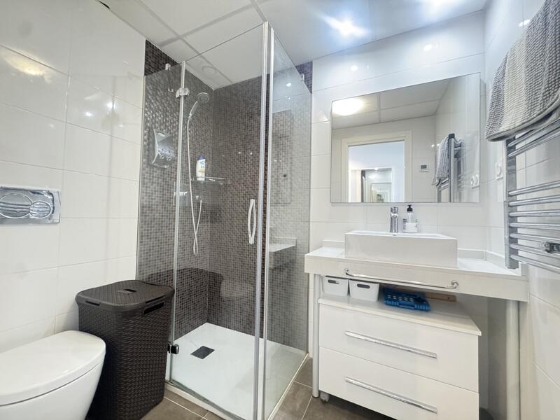 2 slaapkamer Appartement Te koop