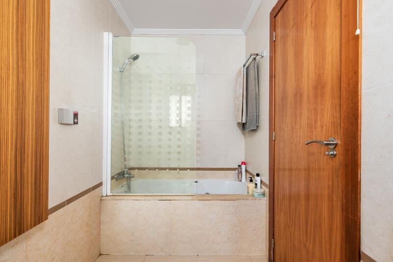 4 Schlafzimmer Villa zu verkaufen 4 Schlafzimmer Villa zu verkaufen