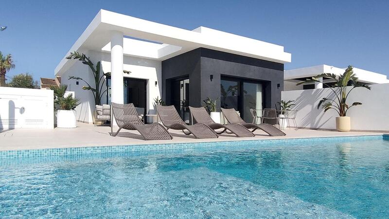 Villa for sale in Ciudad Quesada, Alicante