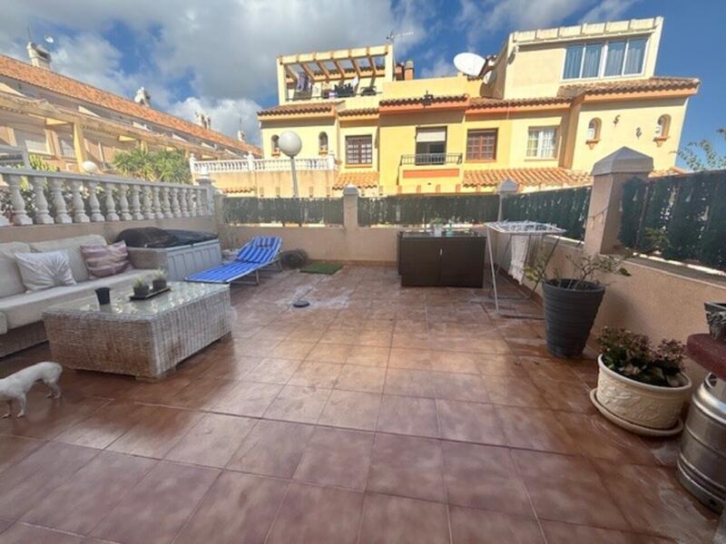 2 bedroom Townhouse for sale 2 bedroom Townhouse for sale