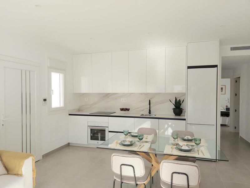 2 slaapkamer Villa Te koop 2 slaapkamer Villa Te koop