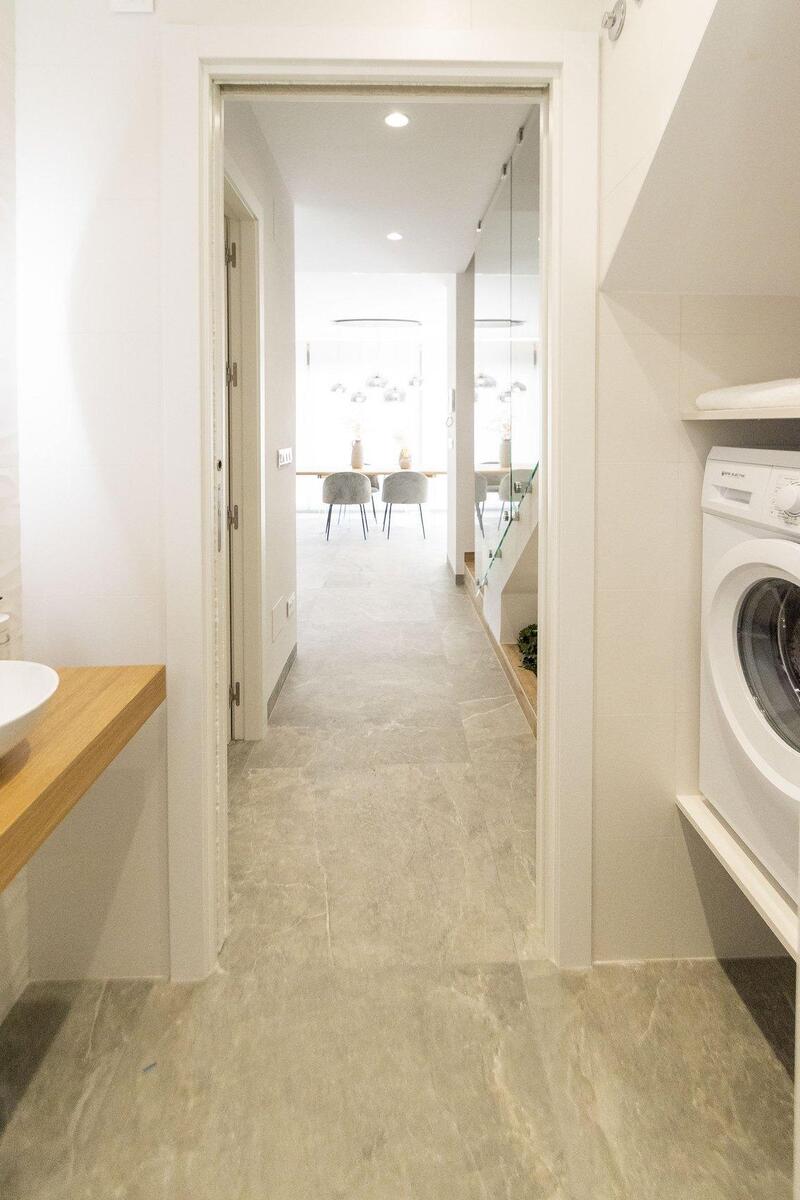 3 Schlafzimmer Villa zu verkaufen 3 Schlafzimmer Villa zu verkaufen