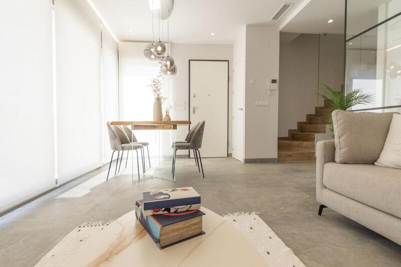 3 Schlafzimmer Villa zu verkaufen 3 Schlafzimmer Villa zu verkaufen