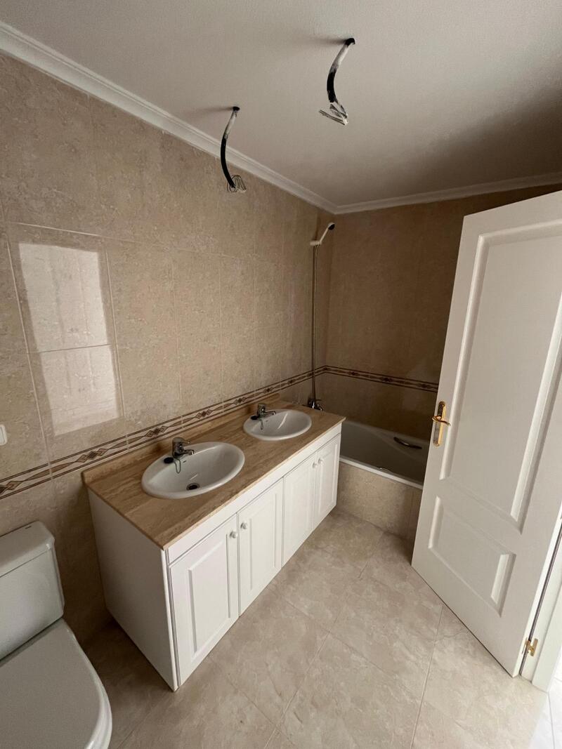 2 sovrum Lägenhet till salu 2 sovrum Lägenhet till salu