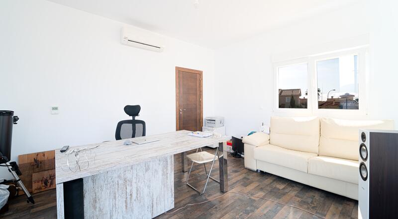 4 soverom Villa til salgs 4 soverom Villa til salgs