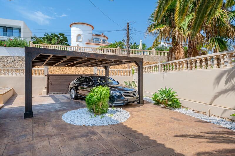 5 bedroom Villa for sale