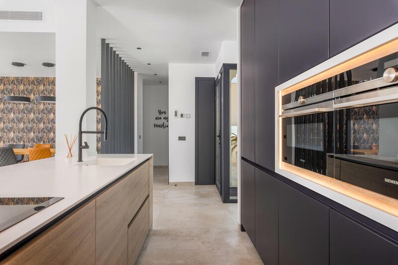 5 Schlafzimmer Villa zu verkaufen 5 Schlafzimmer Villa zu verkaufen