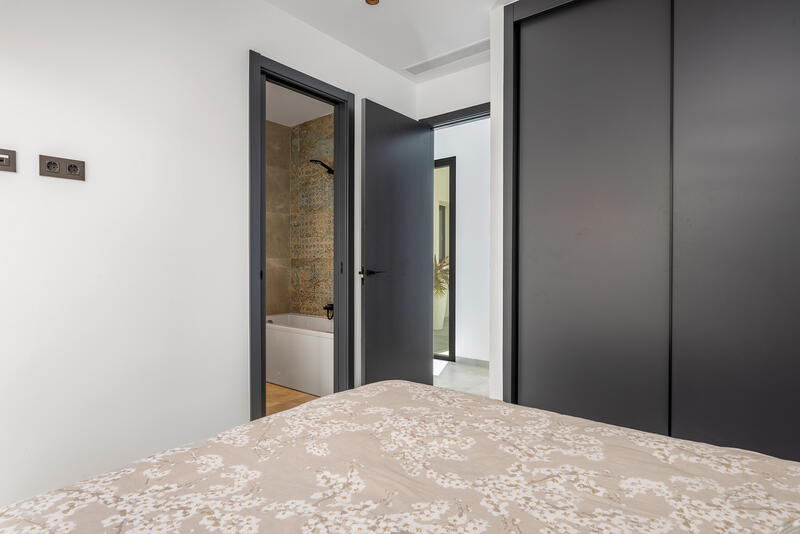 5 Schlafzimmer Villa zu verkaufen 5 Schlafzimmer Villa zu verkaufen