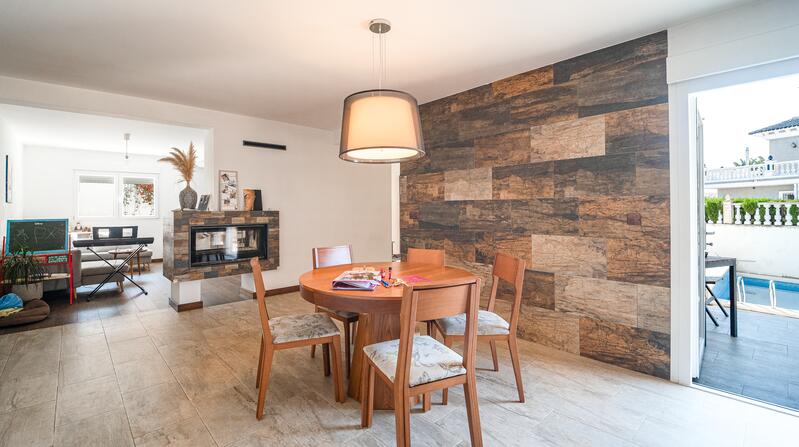 4 chambre Villa à vendre 4 chambre Villa à vendre