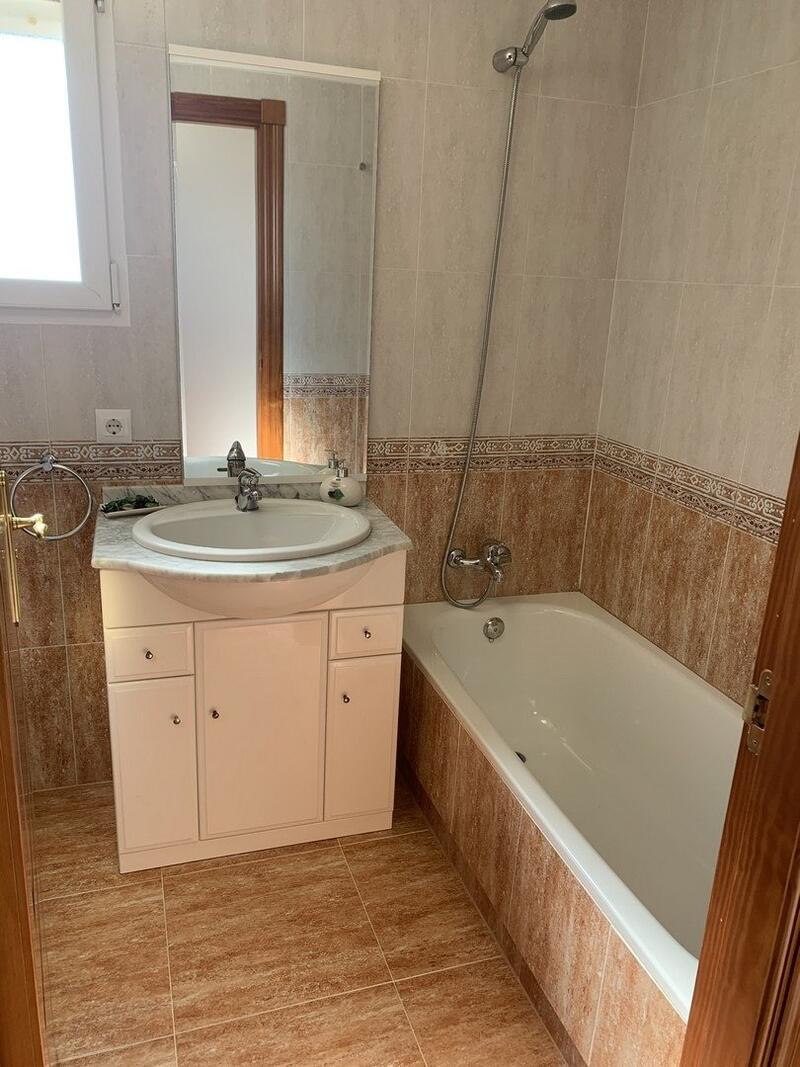 2 bedroom Apartment for sale 2 bedroom Apartment for sale