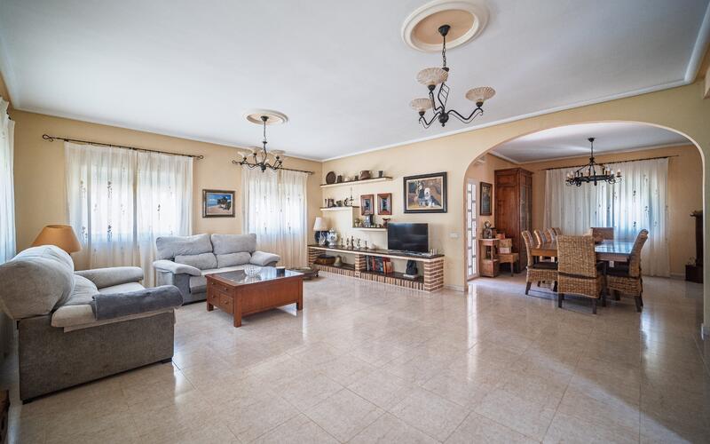 4 Cuarto Villa en venta