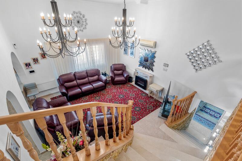 7 Cuarto Villa en venta