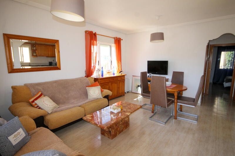 2 Cuarto Villa en venta