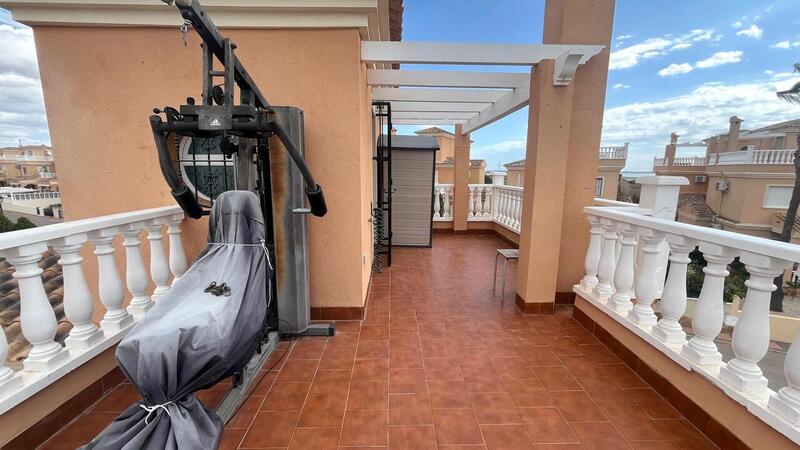 3 Cuarto Villa en venta