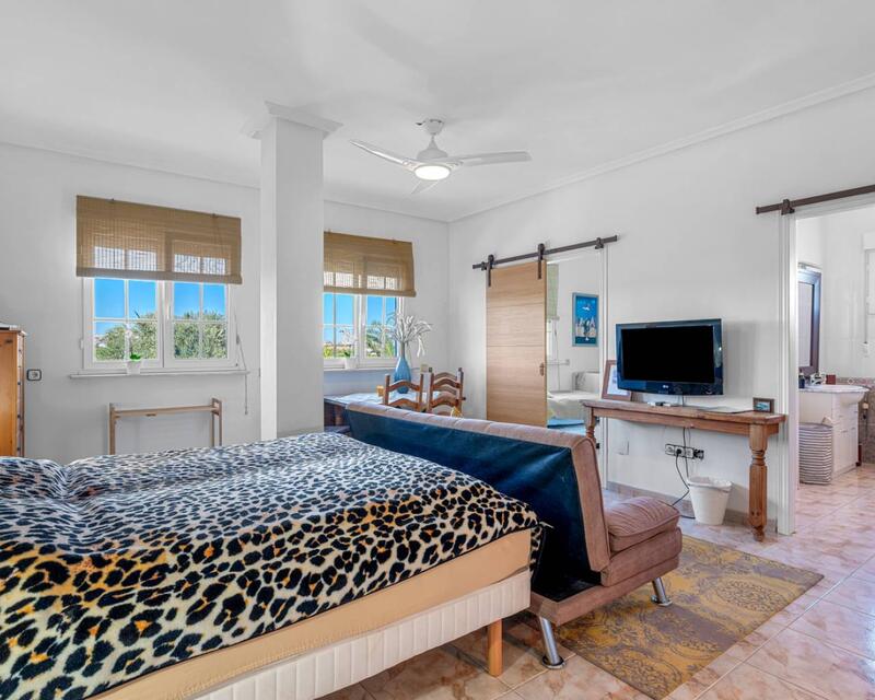 10 Schlafzimmer Landhaus zu verkaufen