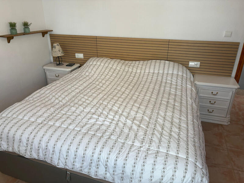 3 slaapkamer Gezinswoning Te koop