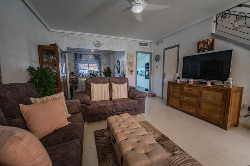 3 bedroom Townhouse for sale