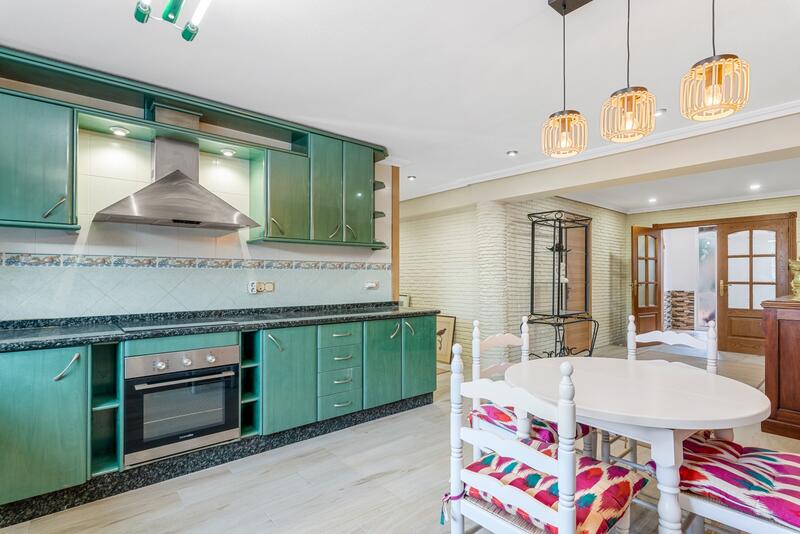 4 Schlafzimmer Villa zu verkaufen