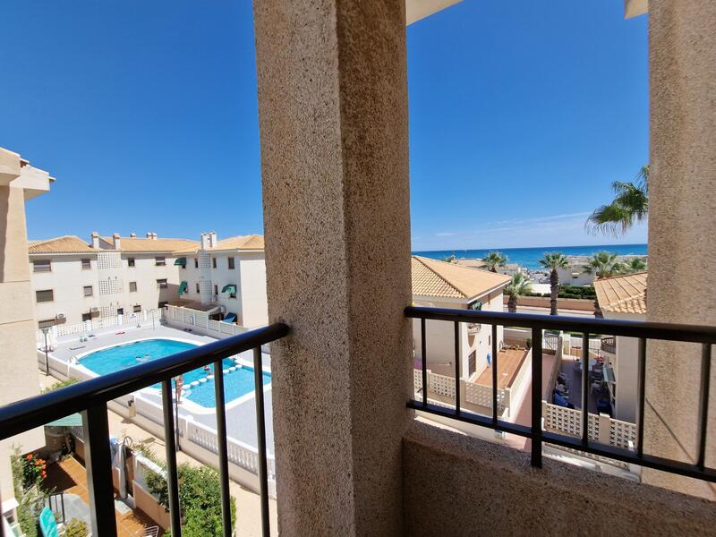 3 bedroom Townhouse for sale