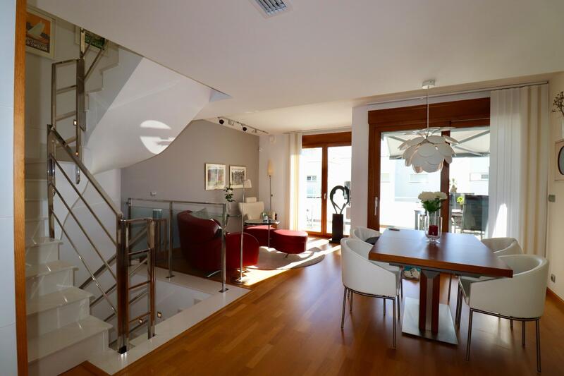 3 Schlafzimmer Stadthaus zu verkaufen