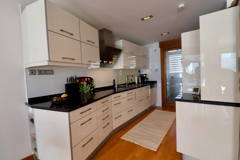 3 Schlafzimmer Stadthaus zu verkaufen