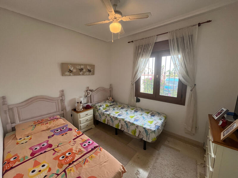 2 slaapkamer Appartement Te koop