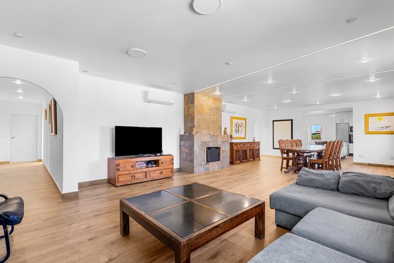 6 Cuarto Villa en venta