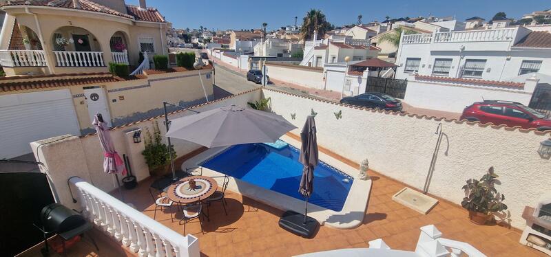 2 Cuarto Villa en venta