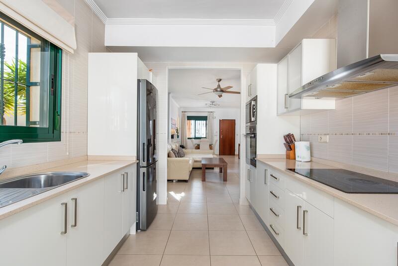 4 Schlafzimmer Villa zu verkaufen