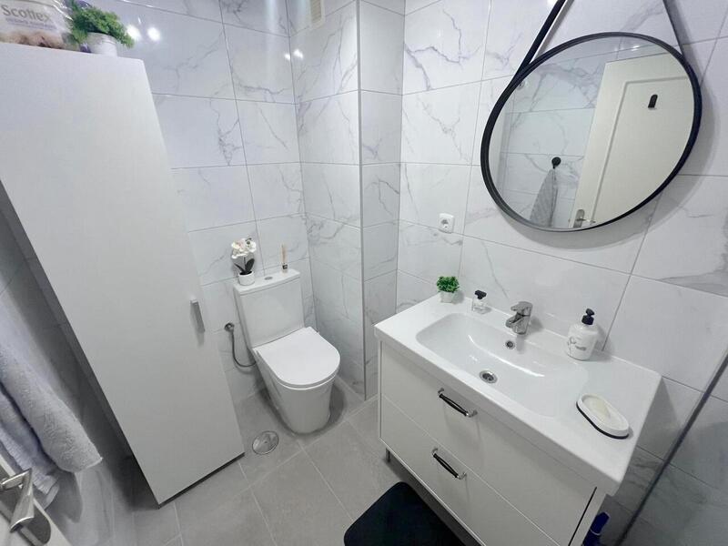 2 slaapkamer Appartement Te koop 2 slaapkamer Appartement Te koop