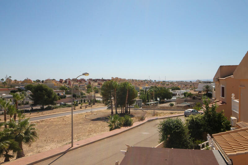 2 Cuarto Villa en venta