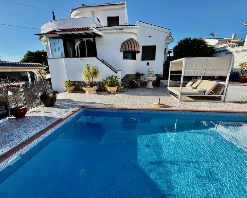 Villa till salu i Ciudad Quesada, Alicante