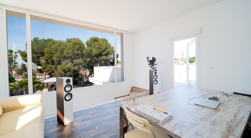 4 спальная комната вилла продается